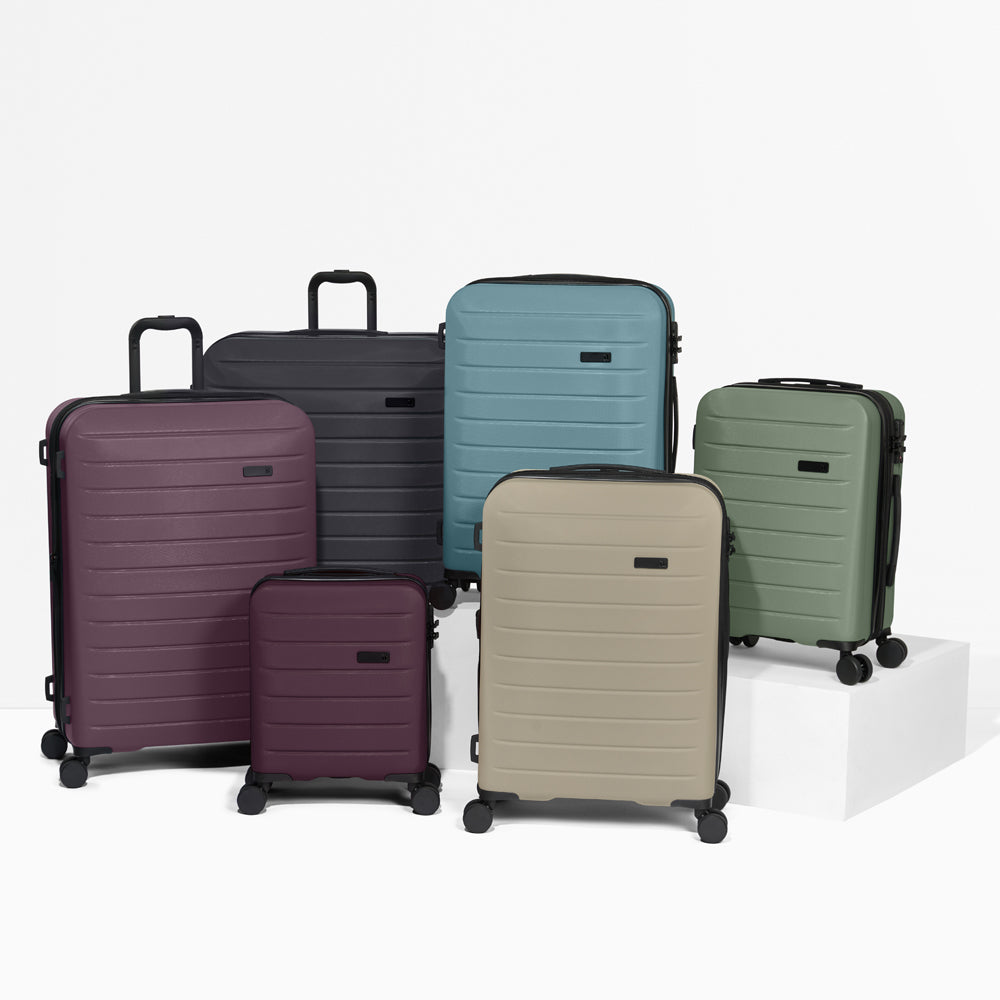 Suitcases, Cabin Bags & Hand Luggage | it Luggage Europe